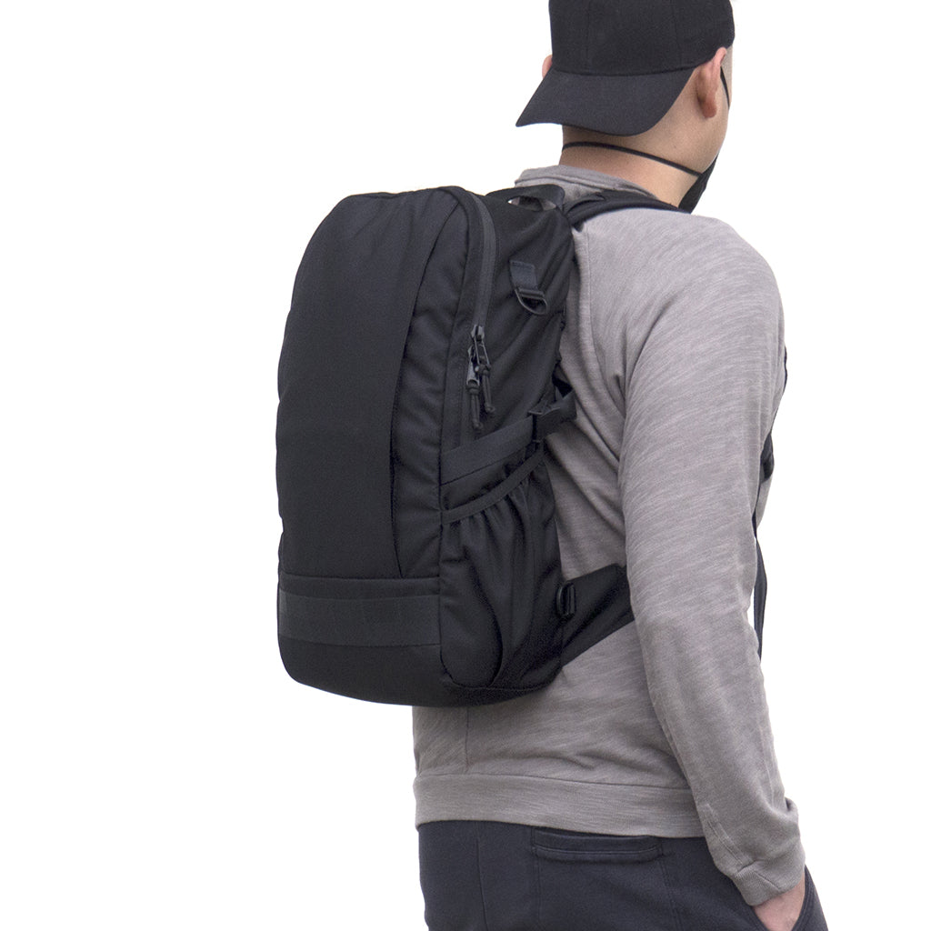 Jetpack - Black | ARKTYPE