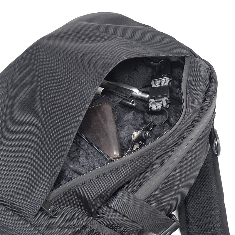 Jetpack - Black | ARKTYPE