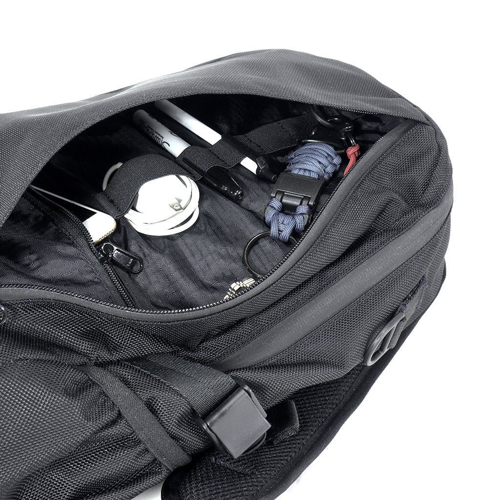 Dashpack Black ARKTYPE